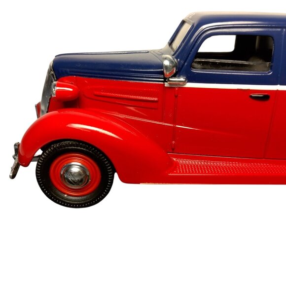 Cleveland Police Department 1937 Chevy Panel Die Cast Car Emergency Patrol CPD - Picture 5 of 14